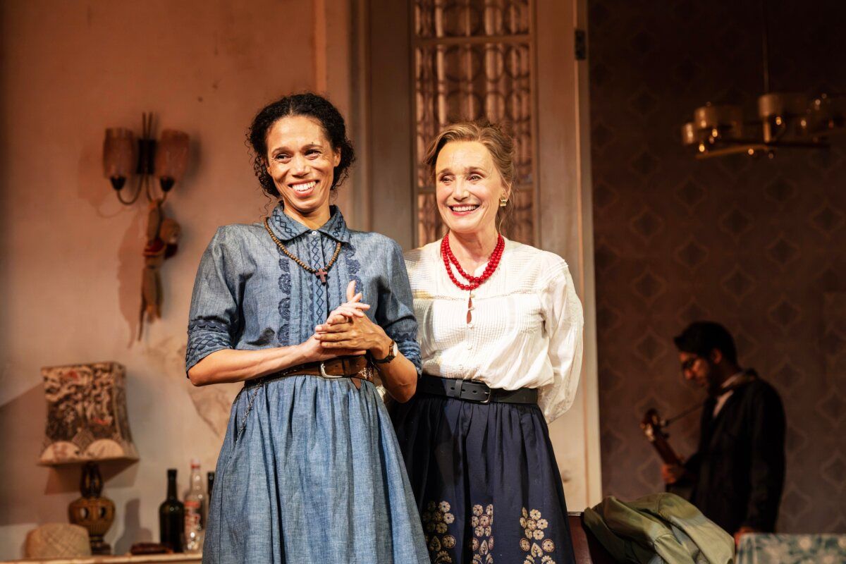 Photos: Kristin Scott Thomas, Stephen Mangan, and More in THE CHERRY ORCHARD — photo 6 of 21