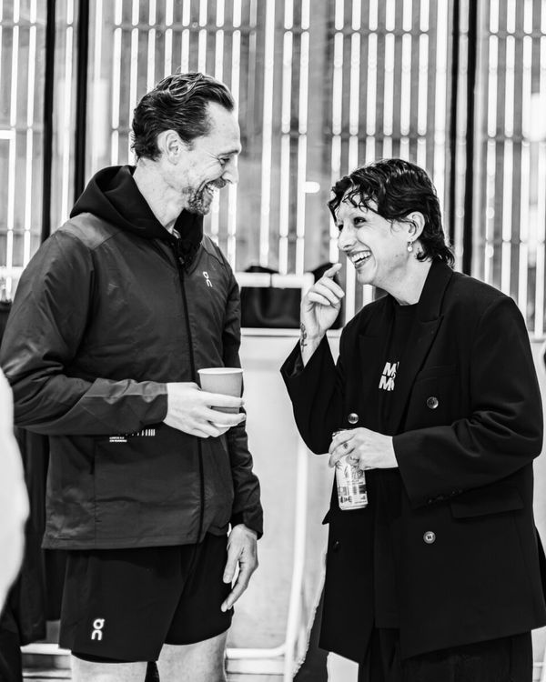 Tom Hiddleston, Mason Alexander Park Photo
