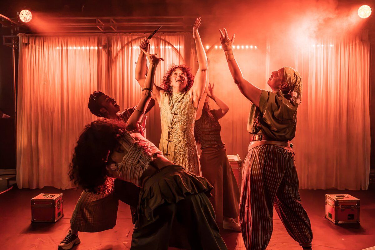 Photos: First Look at National Theatre's BACCHAE Schools Tour — photo 10 of 22