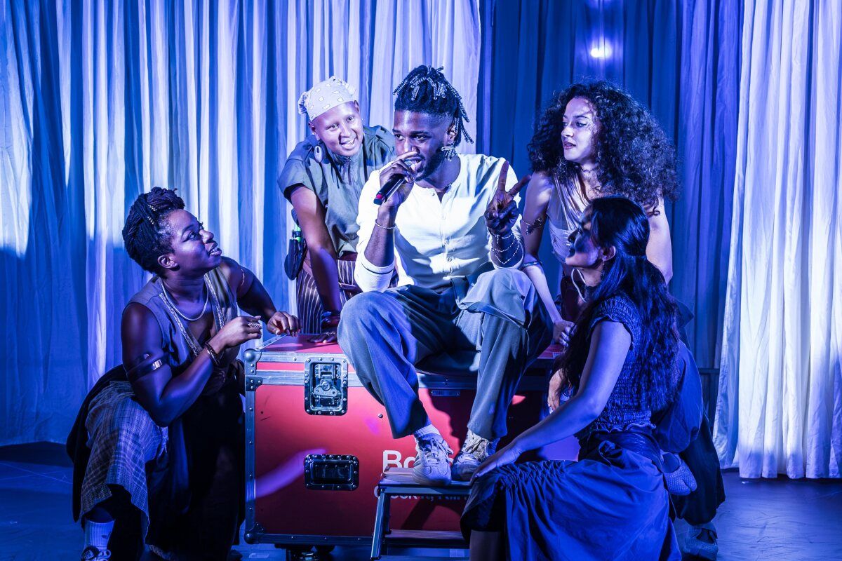 Photos: First Look at National Theatre's BACCHAE Schools Tour — photo 13 of 22
