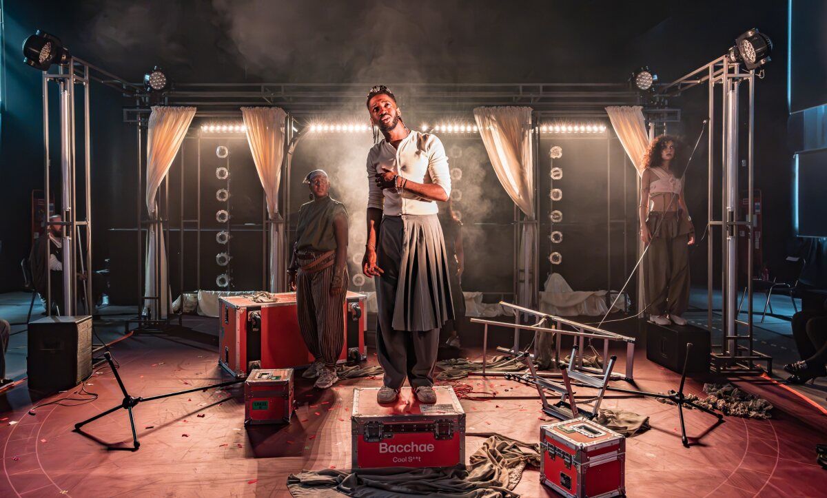 Photos: First Look at National Theatre's BACCHAE Schools Tour — photo 22 of 22