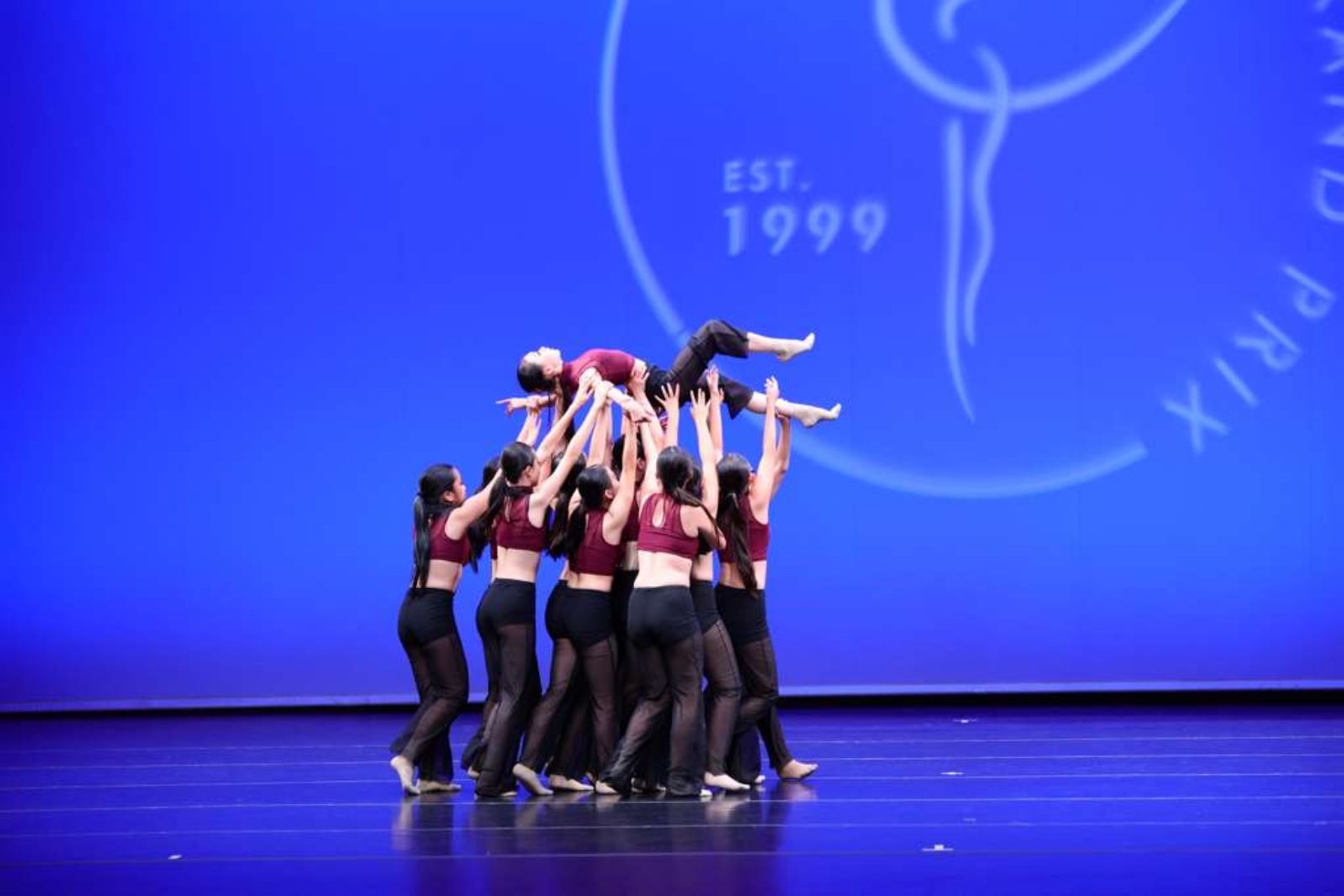 Photos: Hundreds of Dancers Compete at Youth America Grand Prix L.A. Regionals — photo 8 of 8