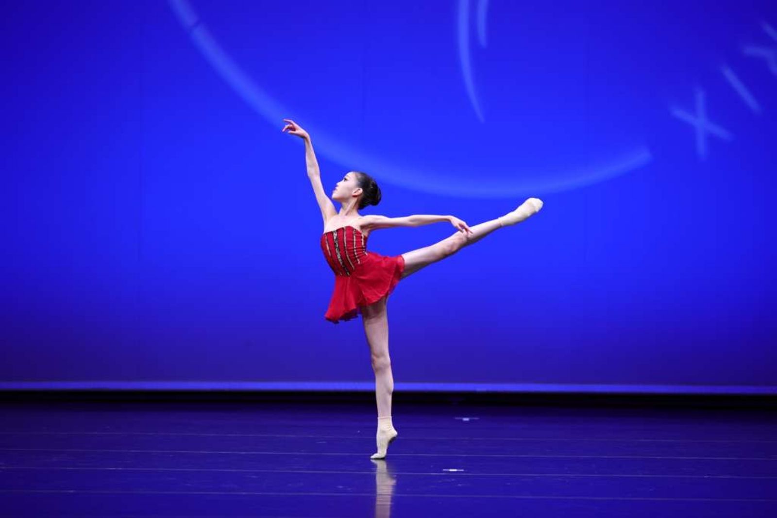 Photos: Hundreds of Dancers Compete at Youth America Grand Prix L.A. Regionals — photo 2 of 8