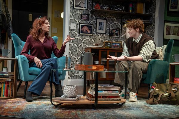 Marilu Henner & Shannon Purser Photo