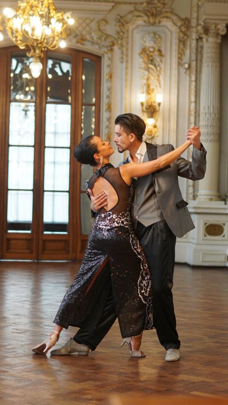 ASTOR UNIVERSAL llega a Buenos Aires: un homenaje a Piazzolla a través de la danza y la música en vivo Image