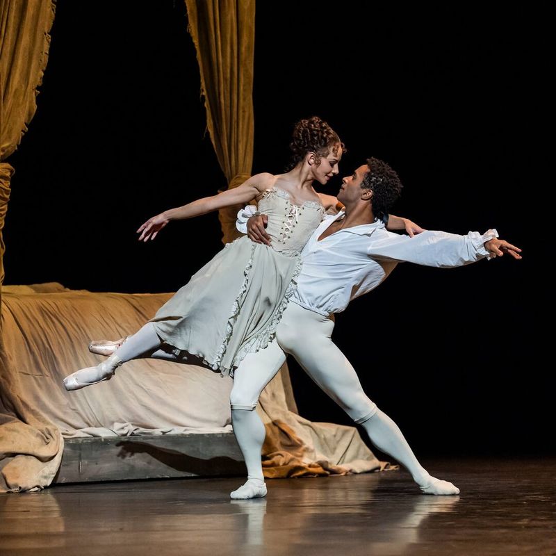 Review: MANON, Royal Ballet & Opera Image