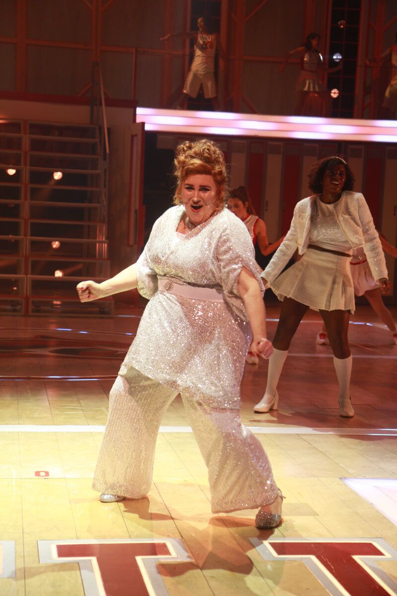 Photos: HIGH SCHOOL MUSICAL Cast Performs Megamix at First Performance at Troubadour Wembley Park Theatre — photo 4 of 24