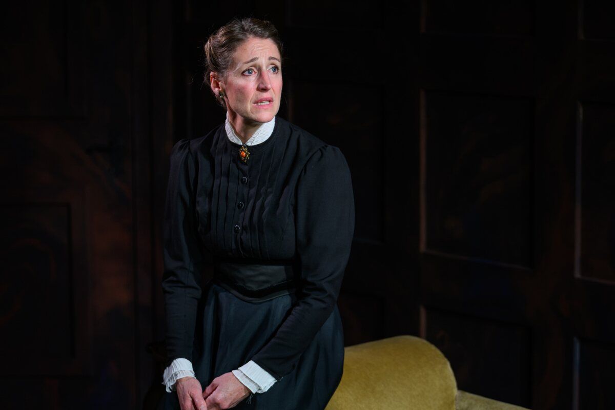 Photos: GHOSTS is Now Playing at Jermyn Street Theatre — photo 5 of 9