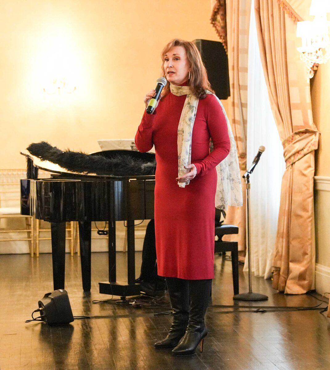 Review: Entertaining 'Voting' at the Dutch Treat Club Image