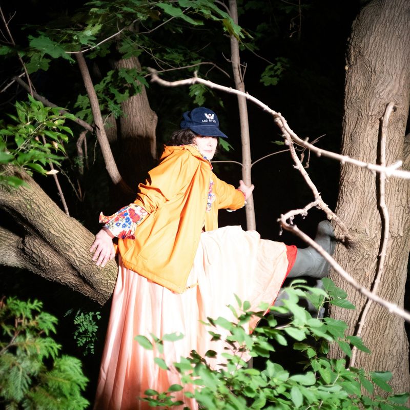 Photos: LAND OF TALK to Release Double Single 'Dogs b/w Cats' and Album LASTS — photo 2 of 4