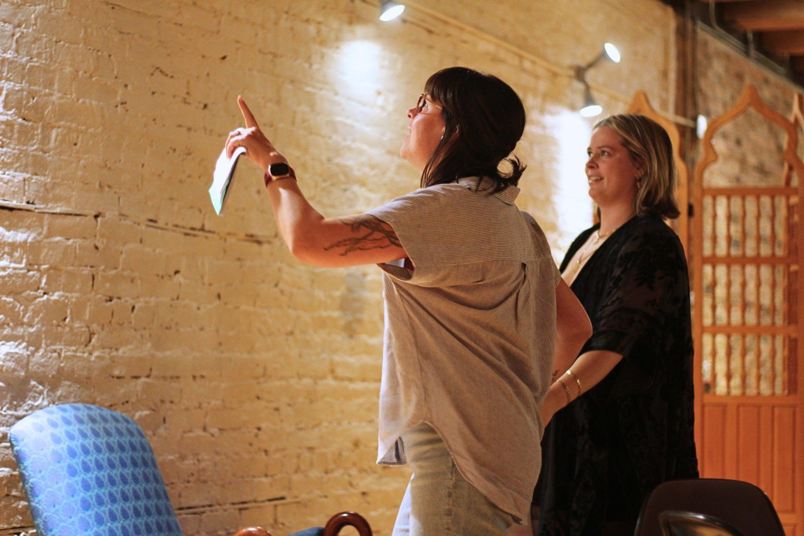 Photos: Inside Rehearsals for WHEN WE WERE YOUNG AND UNAFRAID at JK Entertainment — photo 7 of 9