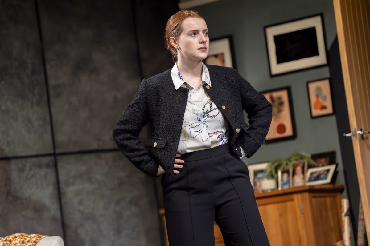 Hannah Onslow (Kate) at Photos: Anne-Marie Duff and More in SOME WOMAN at the National Theatre