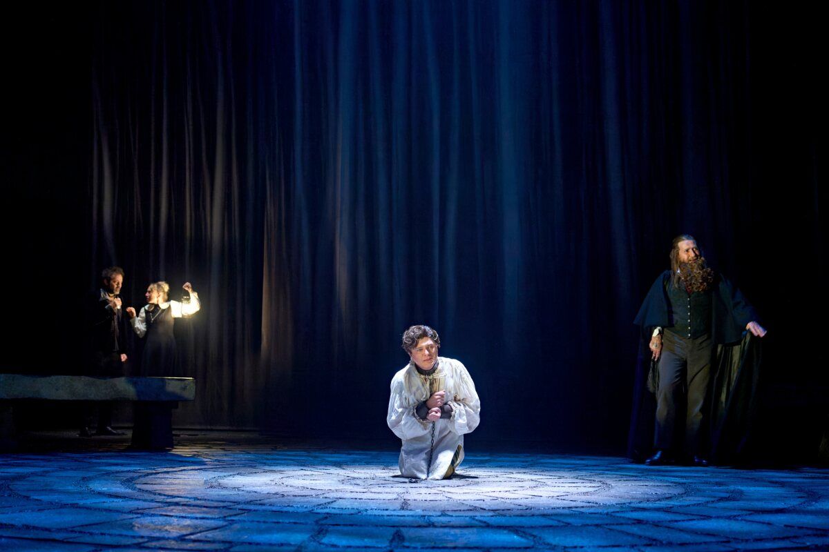 Photos: Mathew Horne and More in TWELFTH NIGHT at the Crucible — photo 2 of 11