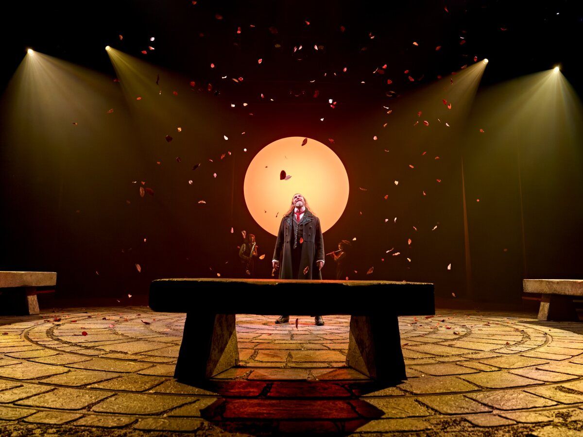 Photos: Mathew Horne and More in TWELFTH NIGHT at the Crucible — photo 1 of 11