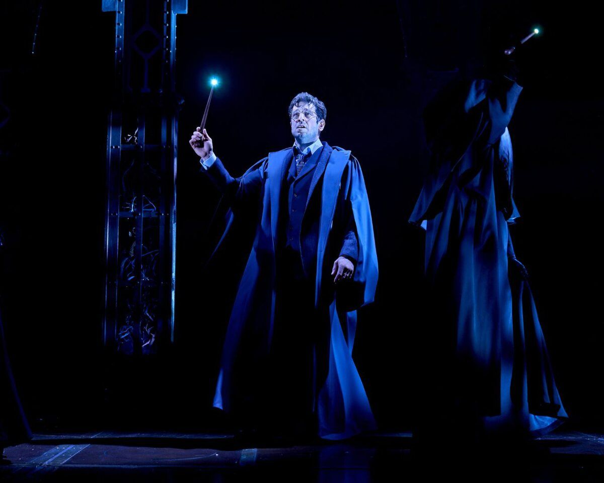 Photos: HARRY POTTER AND THE CURSED CHILD Extends; First Look at New Cast — photo 1 of 5