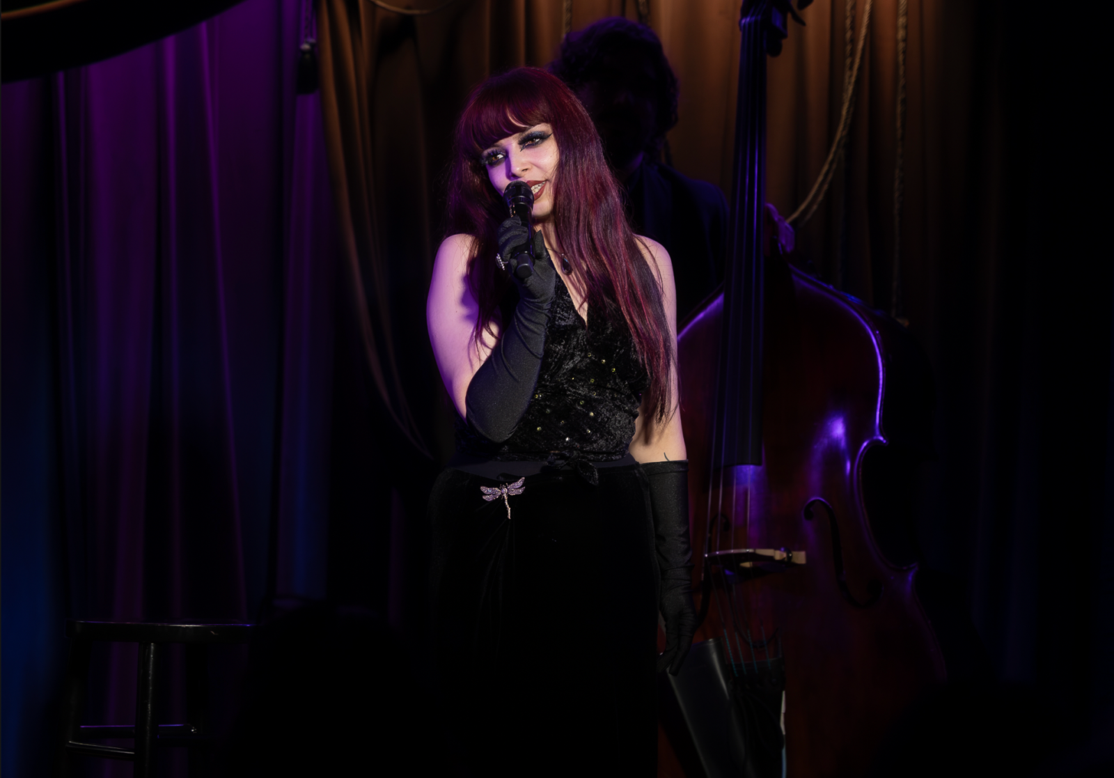 Photos: Artemisia LeFay Performs IT'S ALL A SWINDLE at The Laurie Beechman Theatre — photo 4 of 13