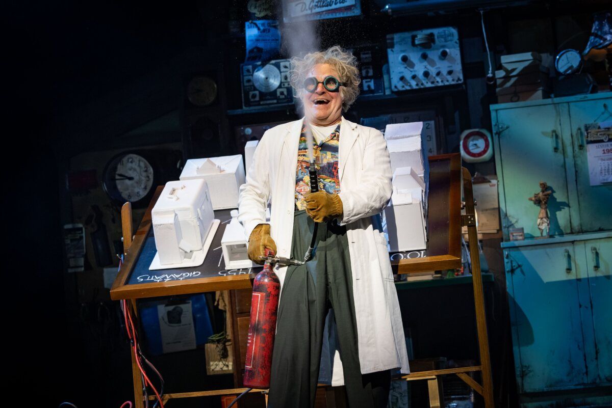 Roger Bart at Photos: Roger Bart and More in BACK TO THE FUTURE THE MUSICAL UK Tour