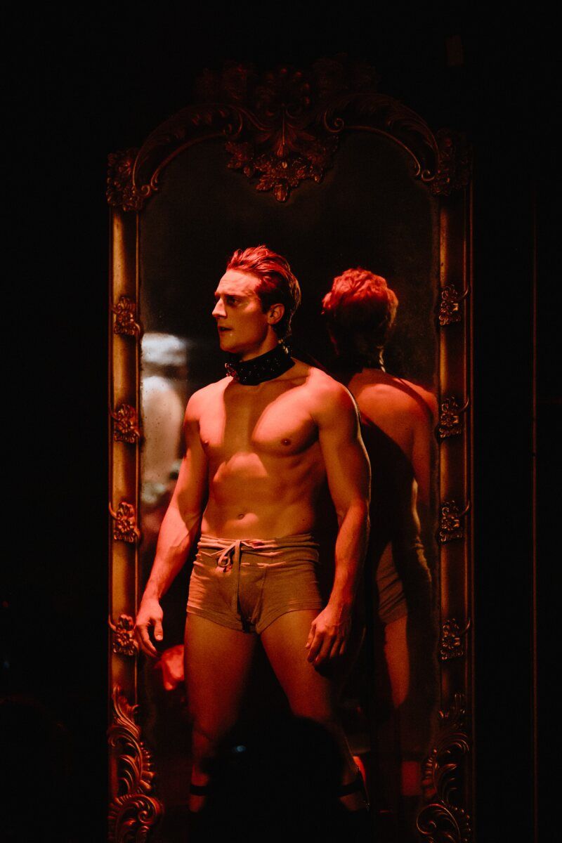 Photos & Video: First Look at MEMOIRS OF AMOROUS GENTLEMEN — photo 13 of 17