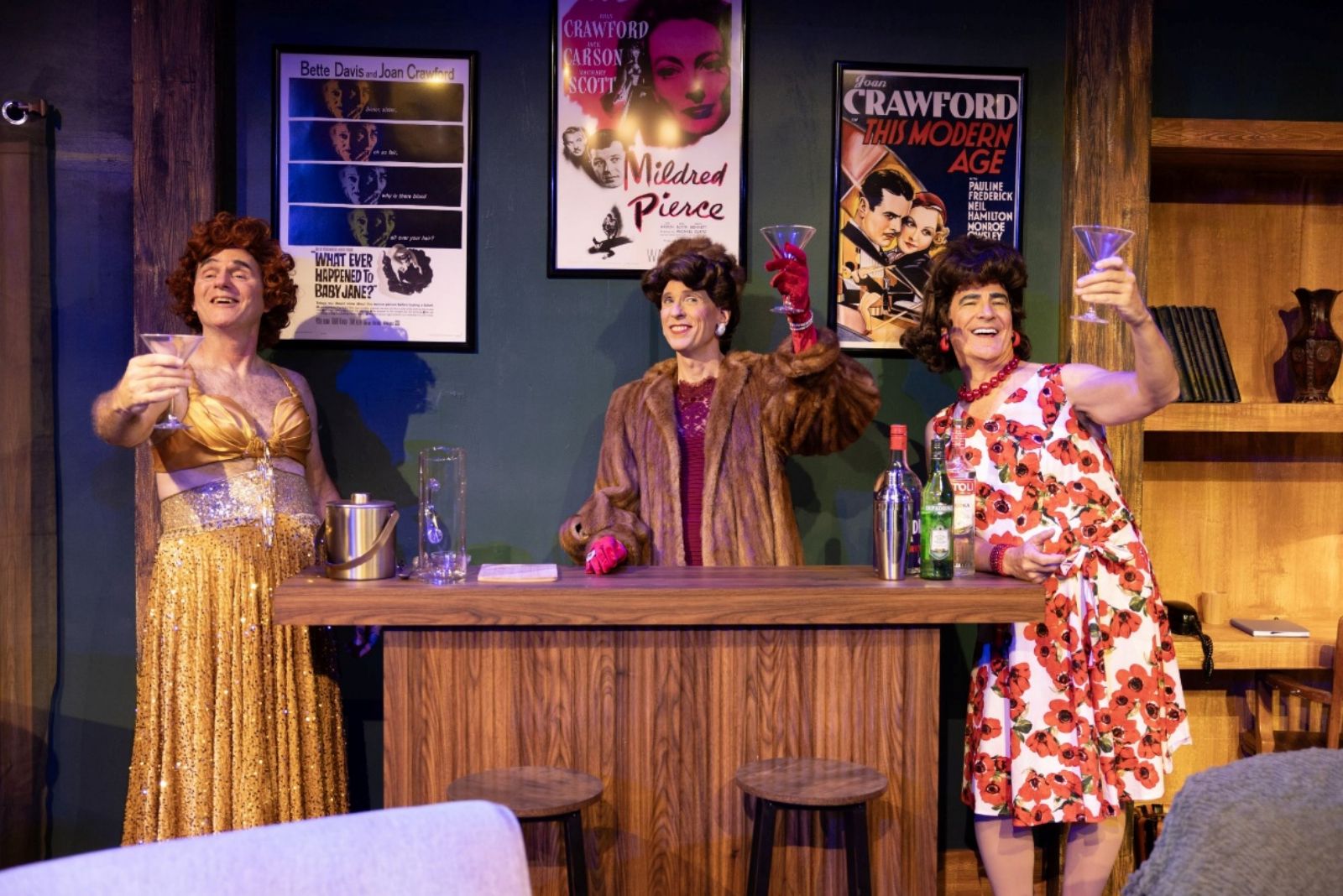 Photos: WHO KILLED JOAN CRAWFORD? Extended at Island City Stage — photo 4 of 7
