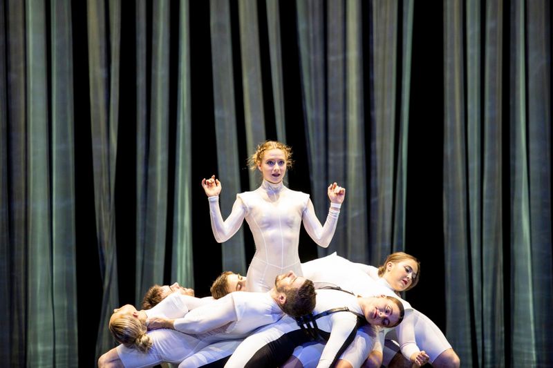 Photos: DUCK POND to Make McCallum Theatre Debut in Palm Desert — photo 31 of 35