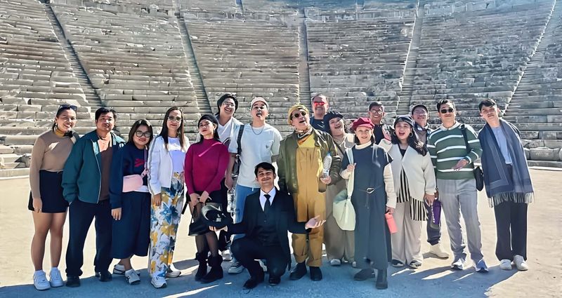 BAYAN BAYANAN: Bienvenido Noriega Jr.’s Diaspora Tale Takes Center Stage at Theatre Parnassos Image