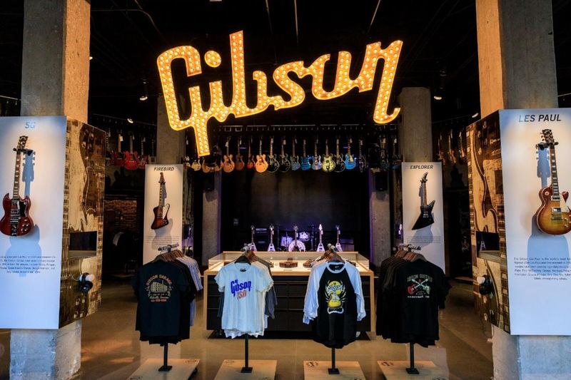 Photos: Gibson Garage Nashville to Host CEREMONY FEST and Don Felder Q&A — photo 3 of 4