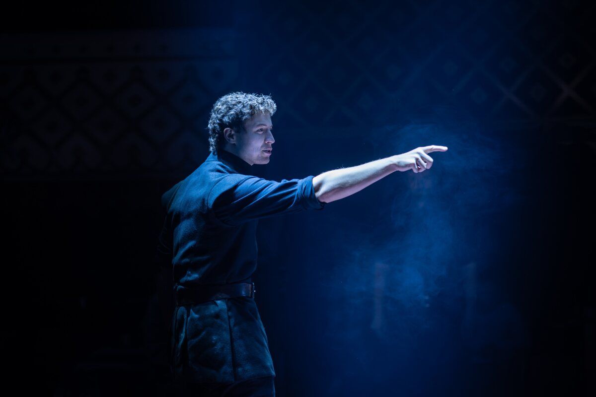 Photos: First Look at MARTIN GUERRE at The Old Vic — photo 6 of 18