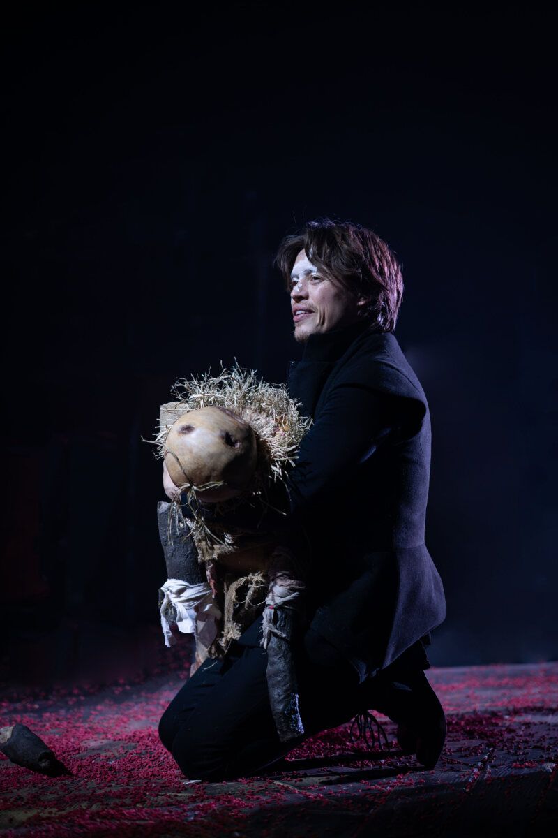Photos: First Look at MARTIN GUERRE at The Old Vic — photo 15 of 18