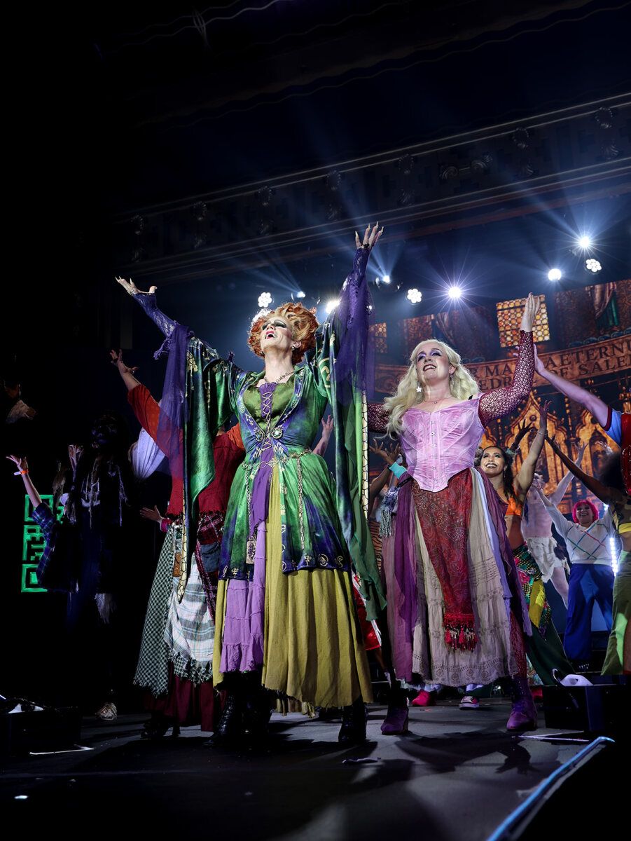 Photos: I PUT A SPELL ON YOU: A SANDERSON SISTER ACT Raises 5,000 — photo 18 of 30