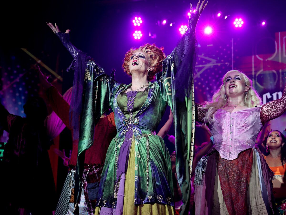 Photos: I PUT A SPELL ON YOU: A SANDERSON SISTER ACT Raises 5,000 — photo 21 of 30