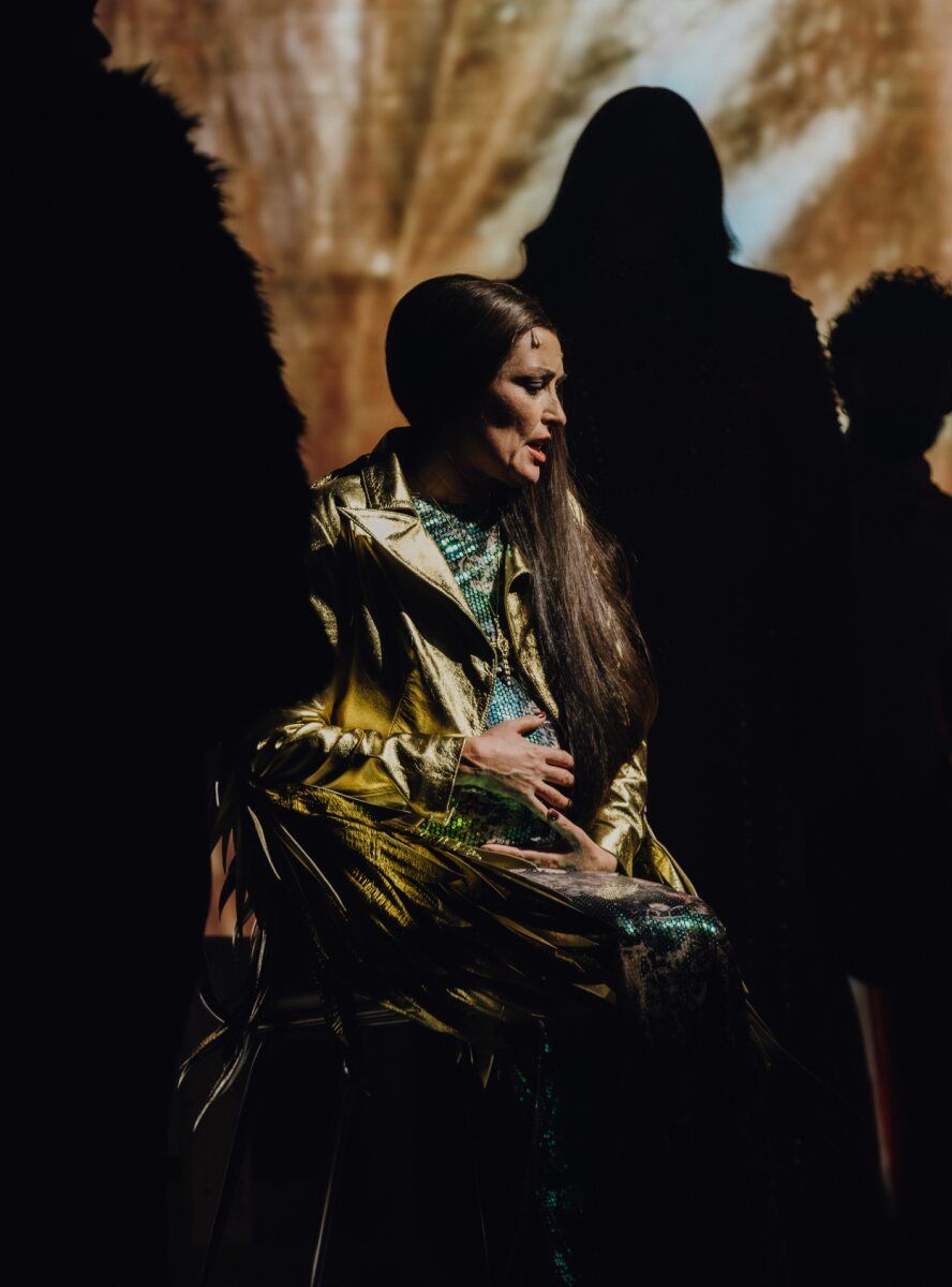 Photos: ENO's ANGEL'S BONE Begins Performances at the London Coliseum — photo 16 of 21