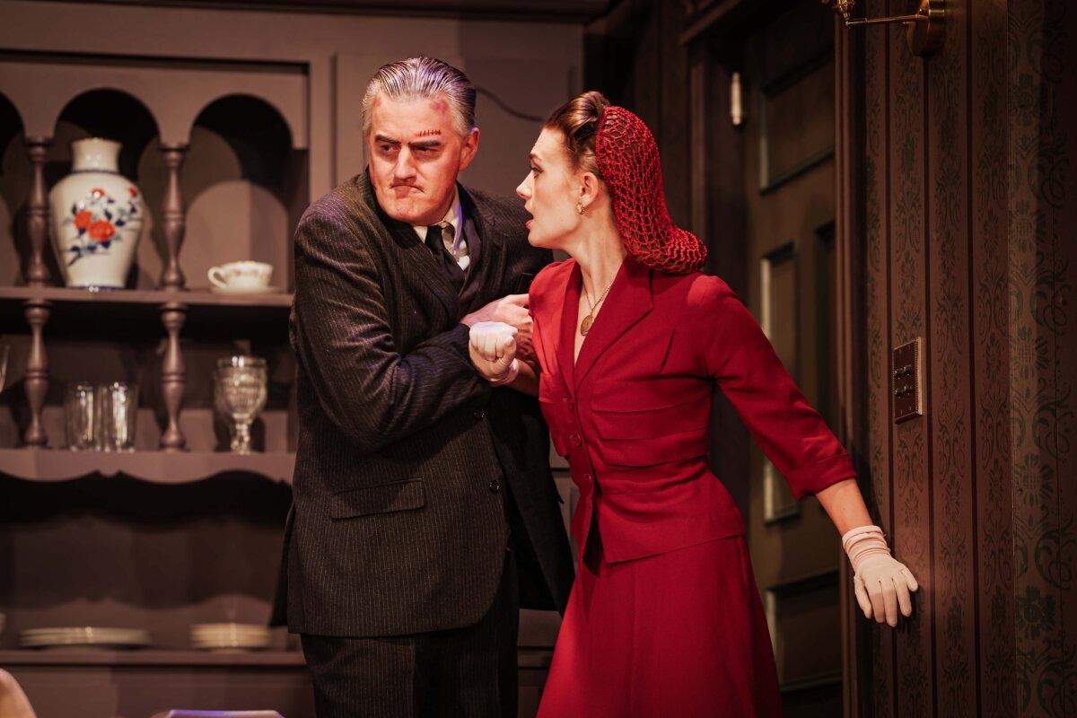 Photos: First Look At ARSENIC AND OLD LACE At Tacoma Little Theater — photo 6 of 15