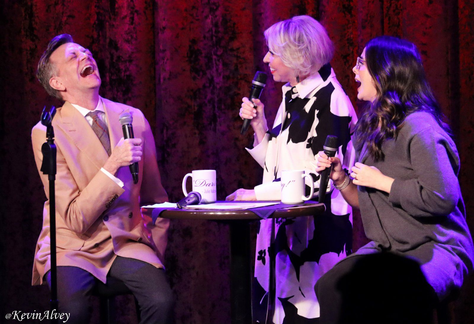 Photos: Julie Halston Welcomes Jackie Hoffman to VIRTUAL HALSTON LIVE — photo 4 of 17