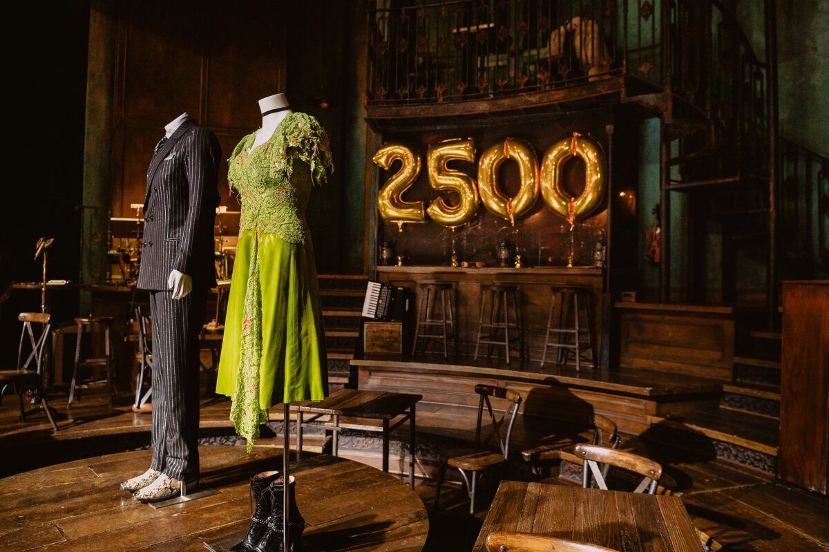 Photos/Video: HADESTOWN Donates Costumes to Smithsonian Museum at 2,5000th Performance — photo 9 of 9