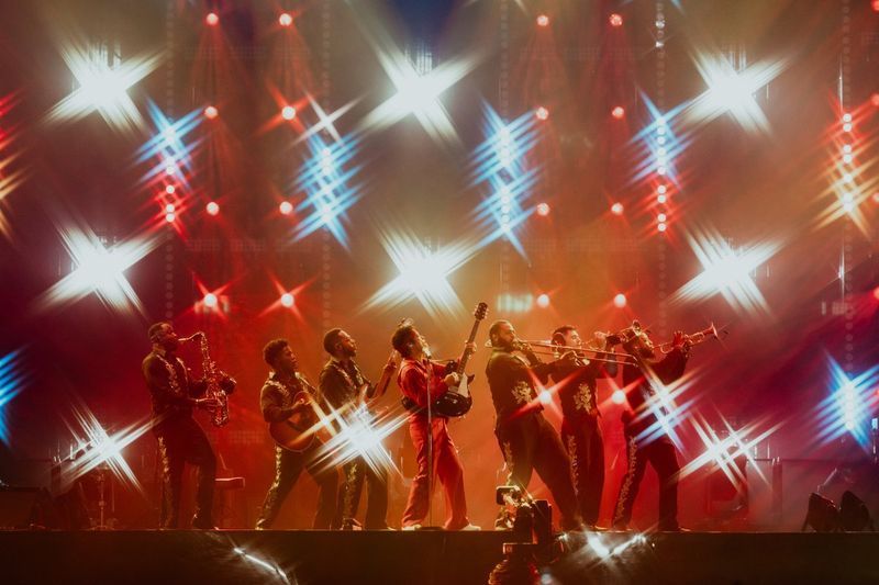 Review: Bruno Mars Gives Vancouver a Night to Remember on THE ROMANTIC TOUR Image
