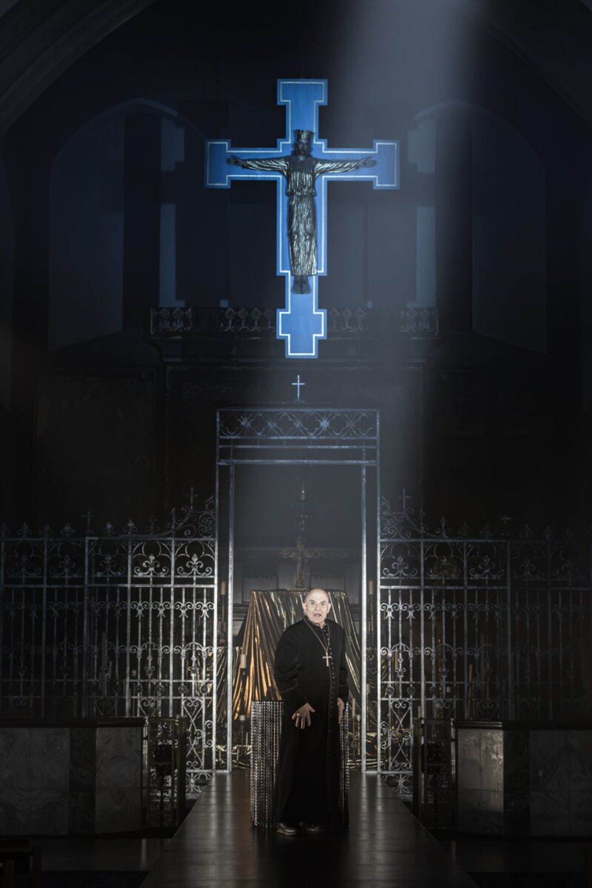 David Suchet at Photos: T.S. Eliot's MURDER IN THE CATHEDRAL at Richmond’s St John the Devine Church