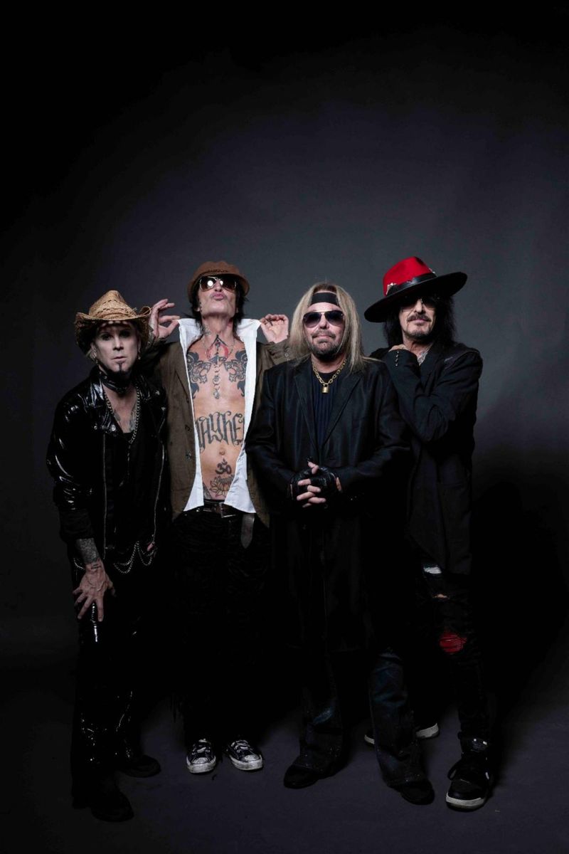 MÖTLEY CRÜE to Return to The Colosseum at Caesars Palace Image