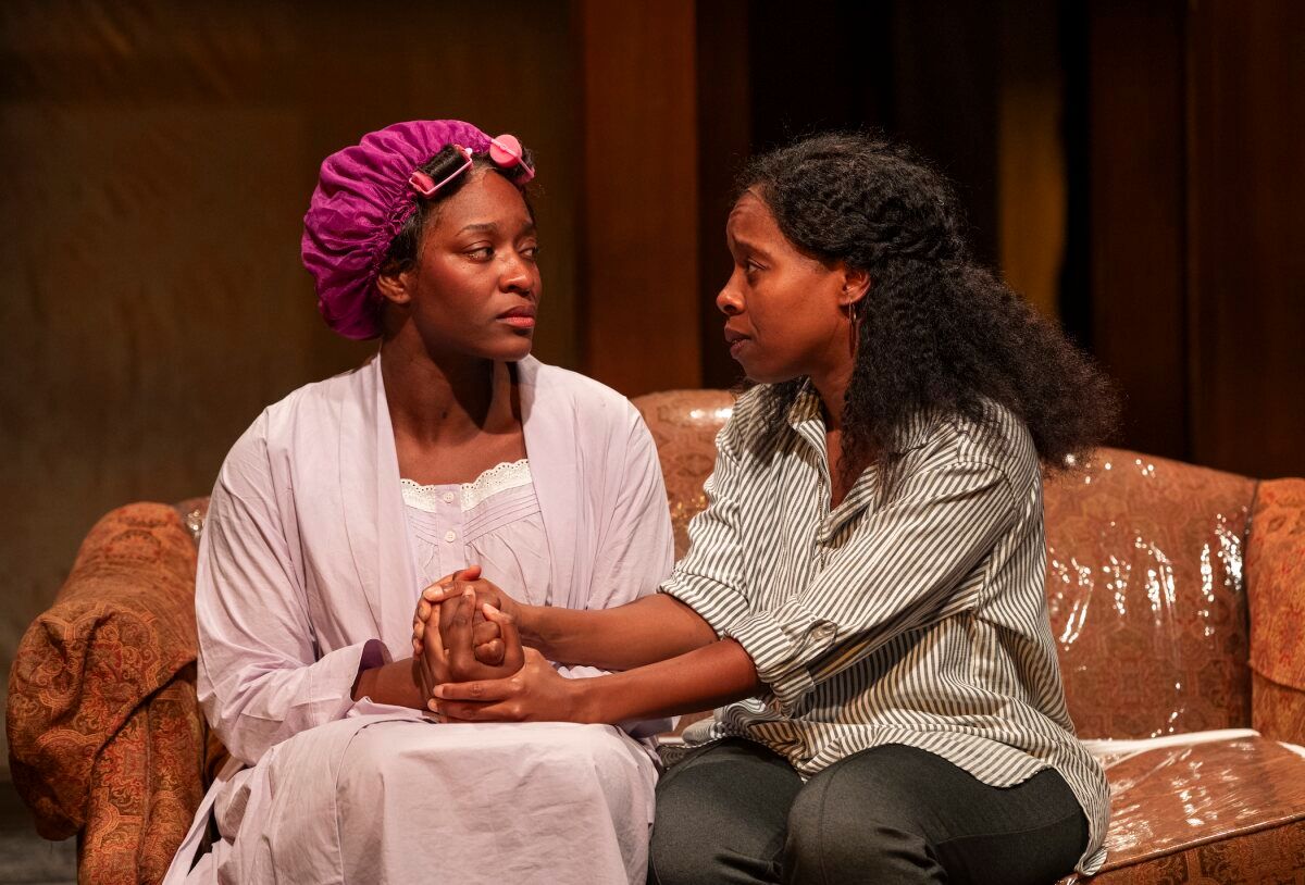 Photos: First Look at MUD ROW Now Playing at Remy Bumppo Theatre Company — photo 2 of 11