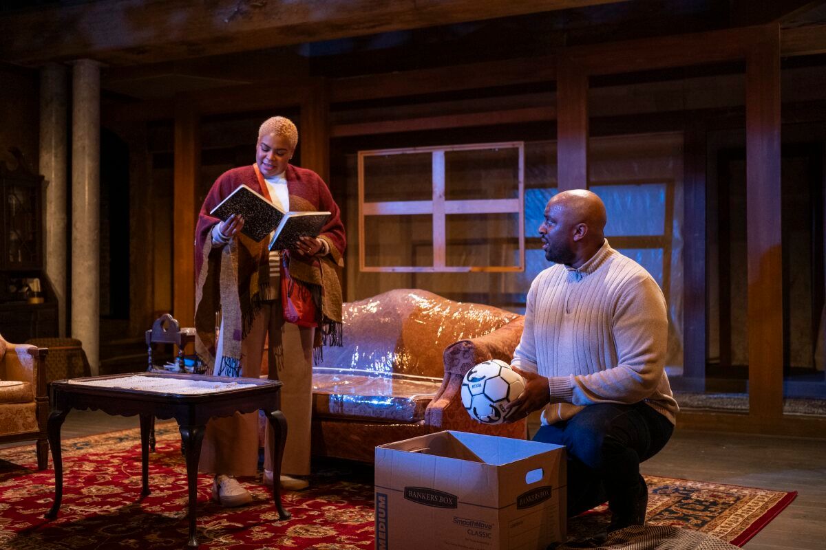 Photos: First Look at MUD ROW Now Playing at Remy Bumppo Theatre Company — photo 4 of 11