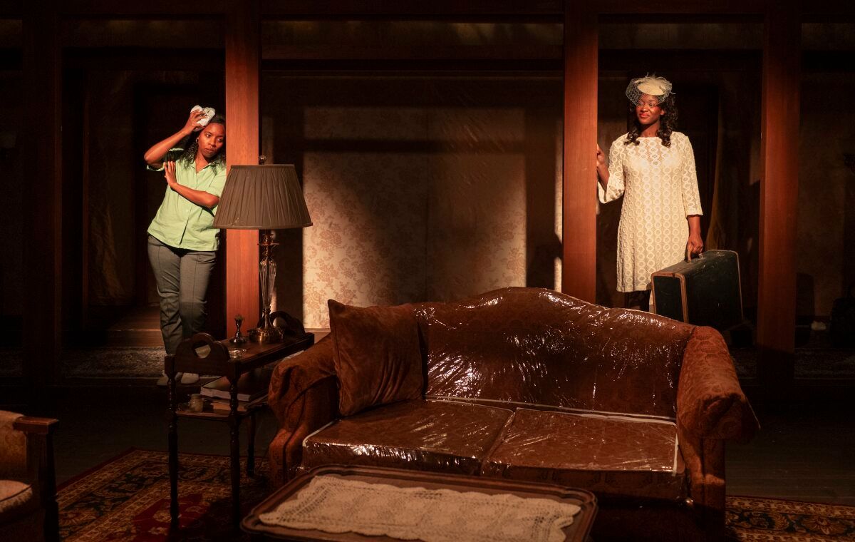 Photos: First Look at MUD ROW Now Playing at Remy Bumppo Theatre Company — photo 8 of 11