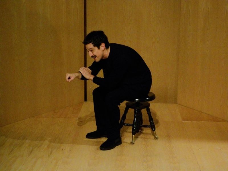 Crítica: LA CÁPSULA at Foro Shakespeare Image