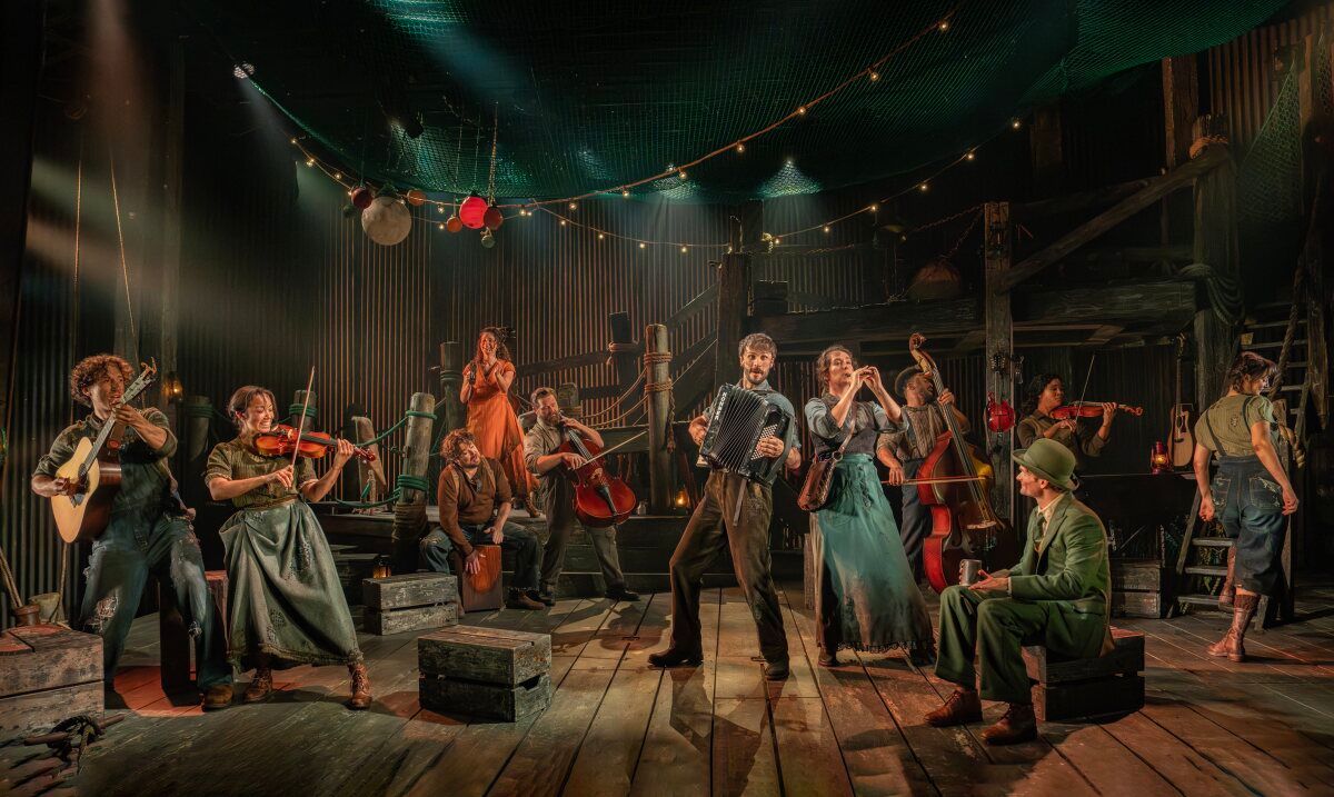 Photos: First Look at THE CURIOUS CASE OF BENJAMIN BUTTON at The Public Theater — photo 16 of 17