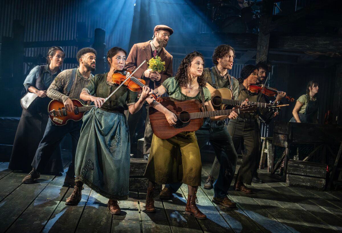 Photos: First Look at THE CURIOUS CASE OF BENJAMIN BUTTON at The Public Theater — photo 9 of 17