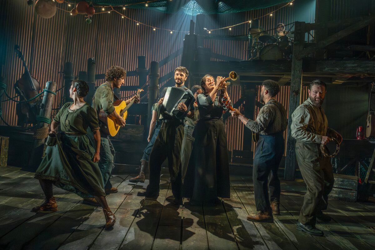 Photos: First Look at THE CURIOUS CASE OF BENJAMIN BUTTON at The Public Theater — photo 4 of 17