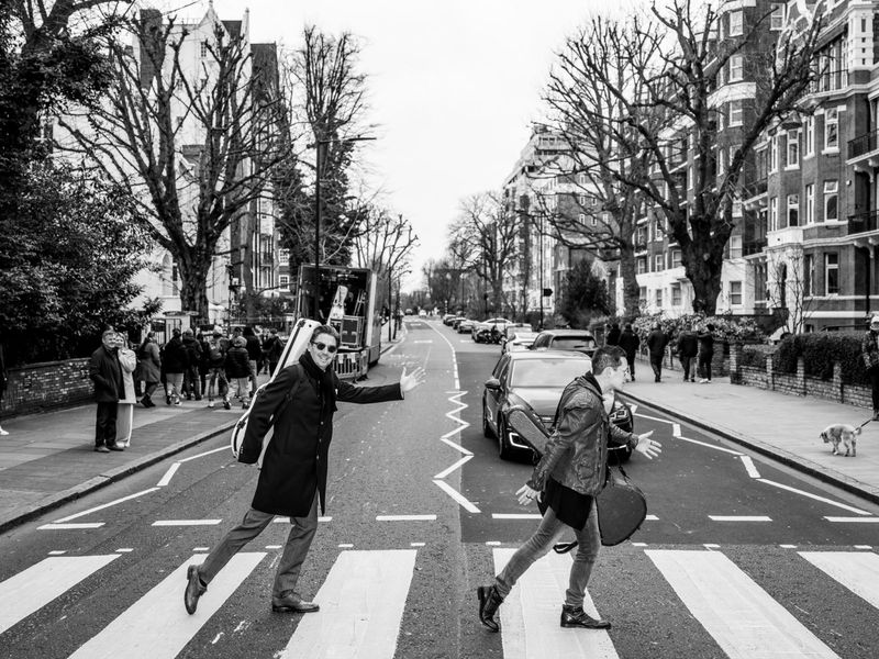 Photos: CAFÉ DEL MUNDO to Return to UK & Ireland in April 2027 — photo 3 of 17
