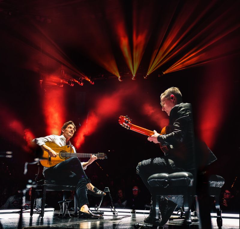 Photos: CAFÉ DEL MUNDO to Return to UK & Ireland in April 2027 — photo 16 of 17