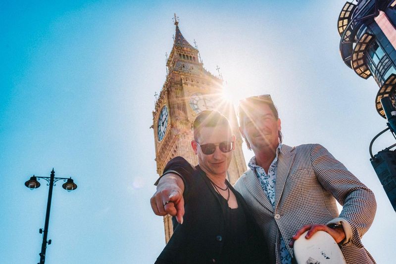 Photos: CAFÉ DEL MUNDO to Return to UK & Ireland in April 2027 — photo 1 of 17