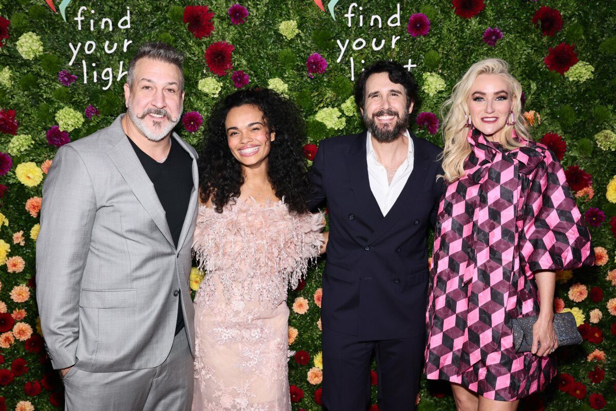 Photos: Josh Groban Hosts Annual Find Your Light Benefit Concert For Arts Education at Jazz at Lincoln Center — photo 7 of 9