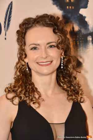 Cathryn Wake @ BroadwayWorld Cathryn Wake Photo