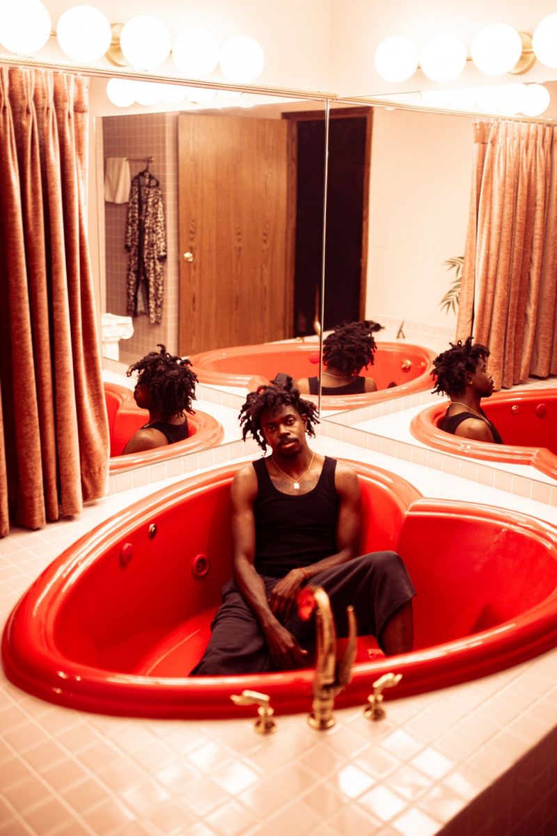 Pauli The PSM Shares 'daddy (ft. VALÉ)' Single and Video Image